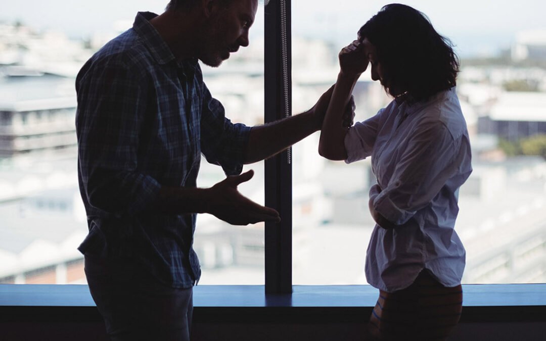 comunicaci&oacute;n asertiva para evitar discusiones de pareja